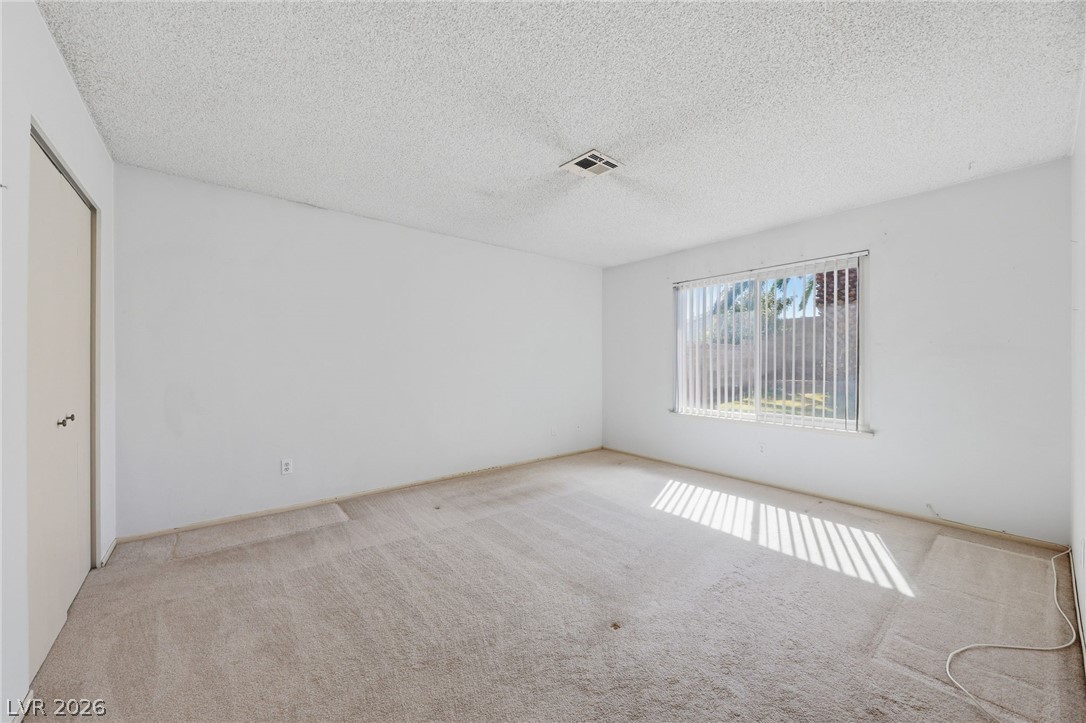 5095 Brownwood Avenue Property Photo 14