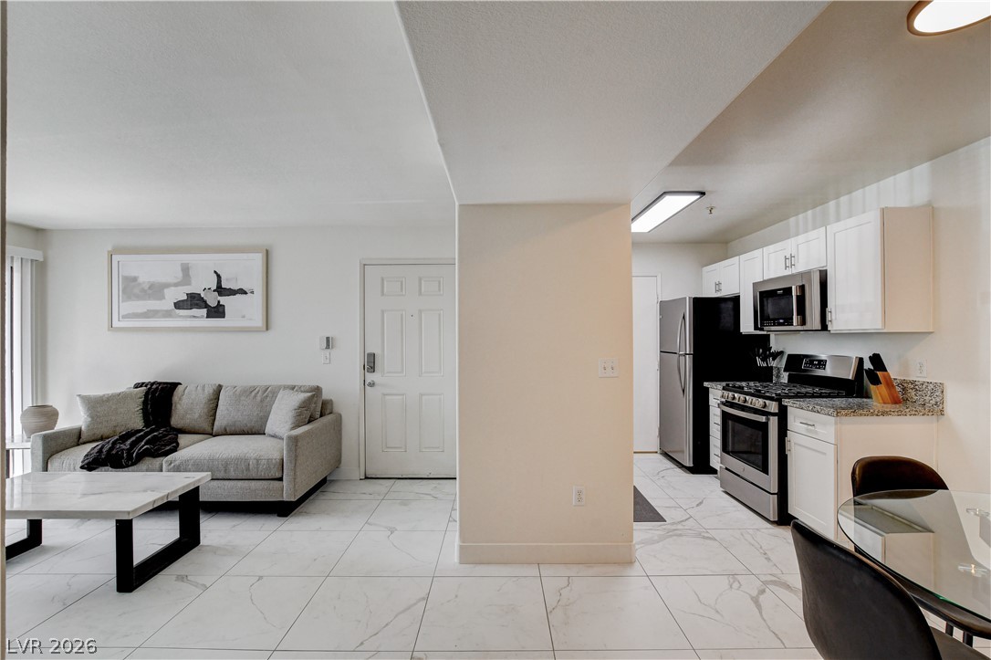 2822498 Property Photo 5