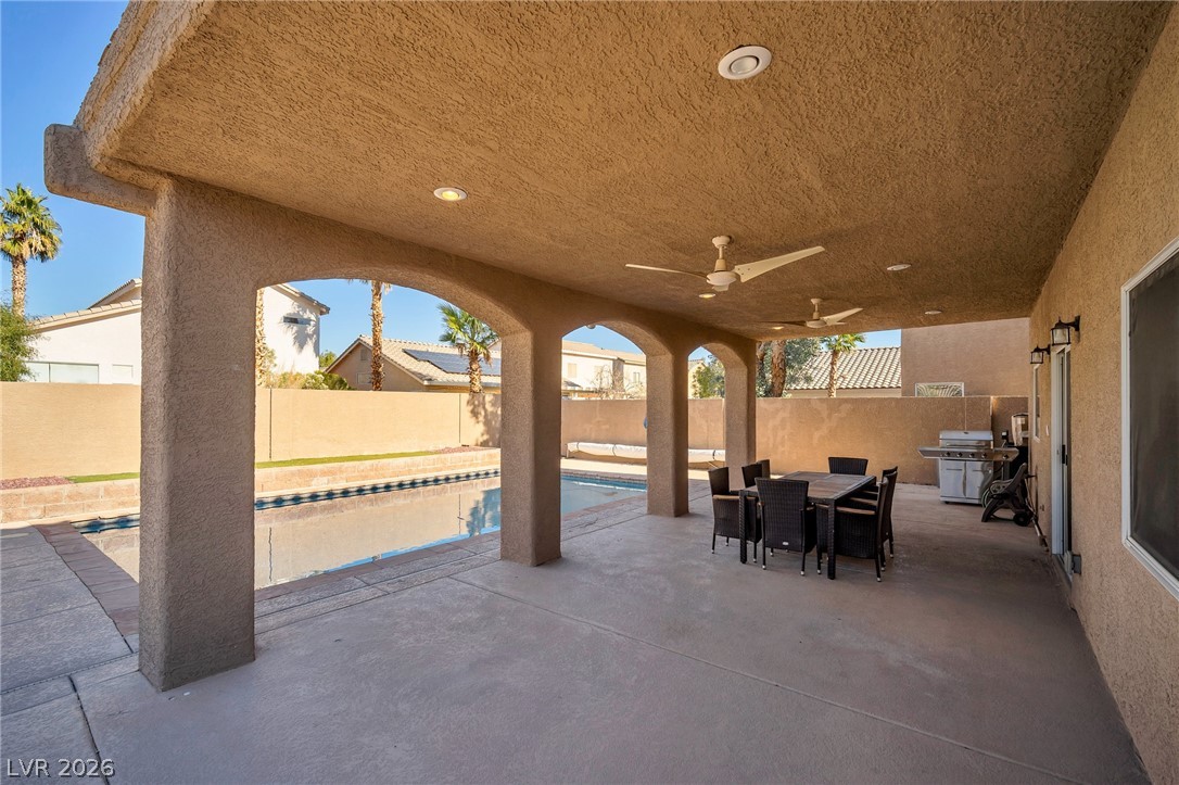 684 Gritty Garnet Avenue Property Photo 22