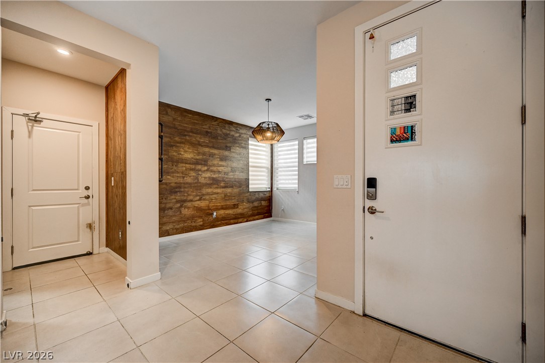 6231 Bravestar Court Property Photo 4