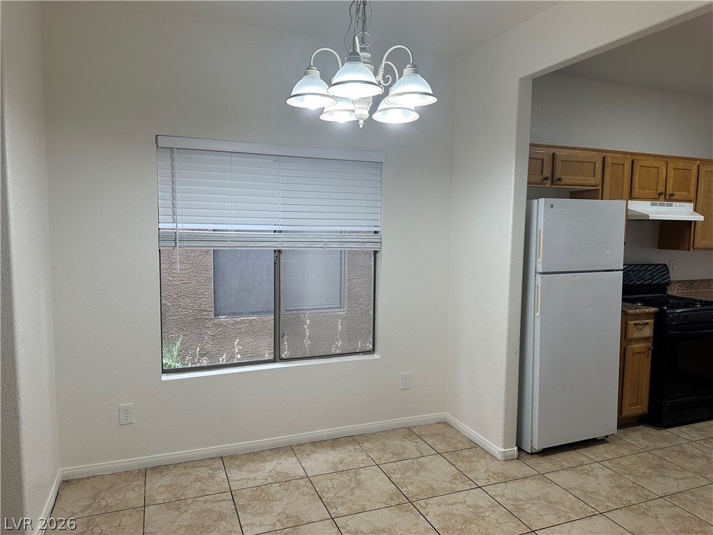 1613 White Skies Court Property Photo 10