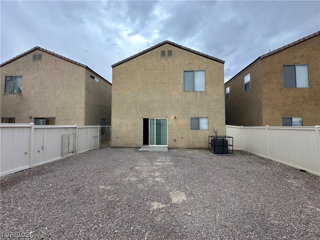 1613 White Skies Court Property Photo 15