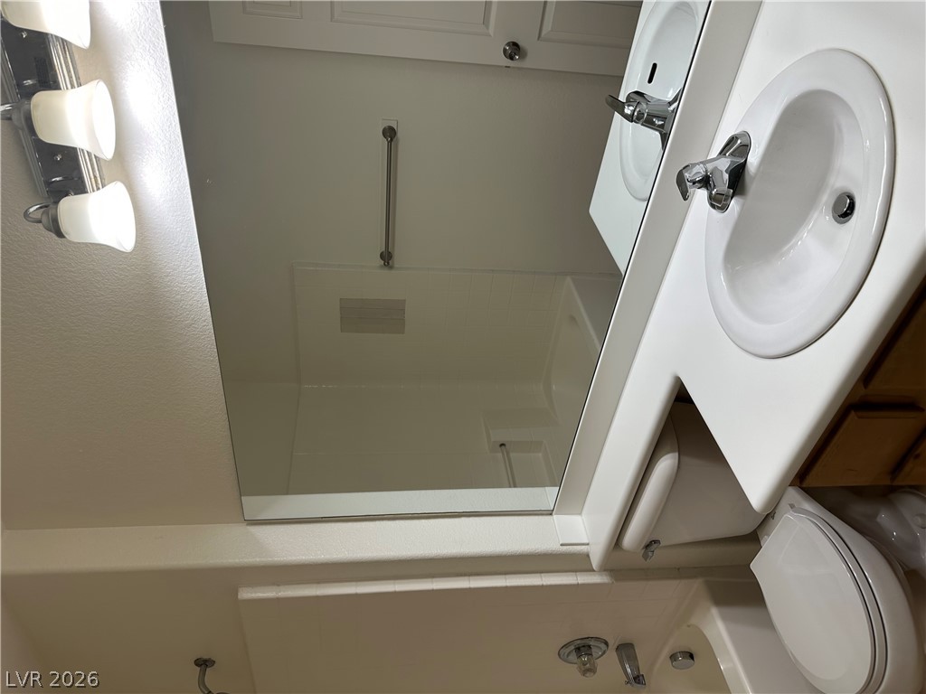 1613 White Skies Court Property Photo 30