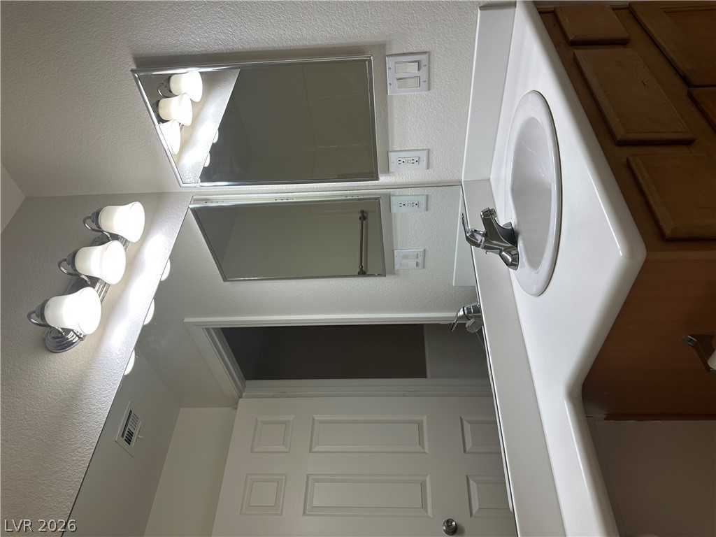 1613 White Skies Court Property Photo 31