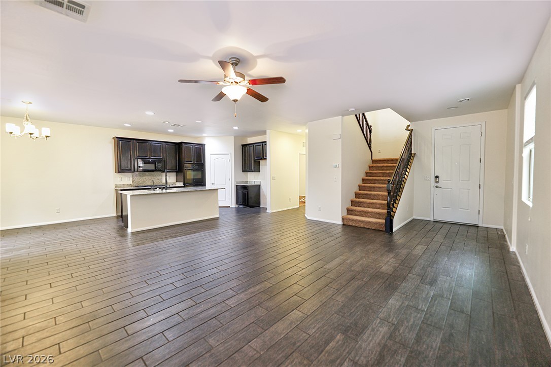 10647 Hyde Corner Avenue Property Photo 7