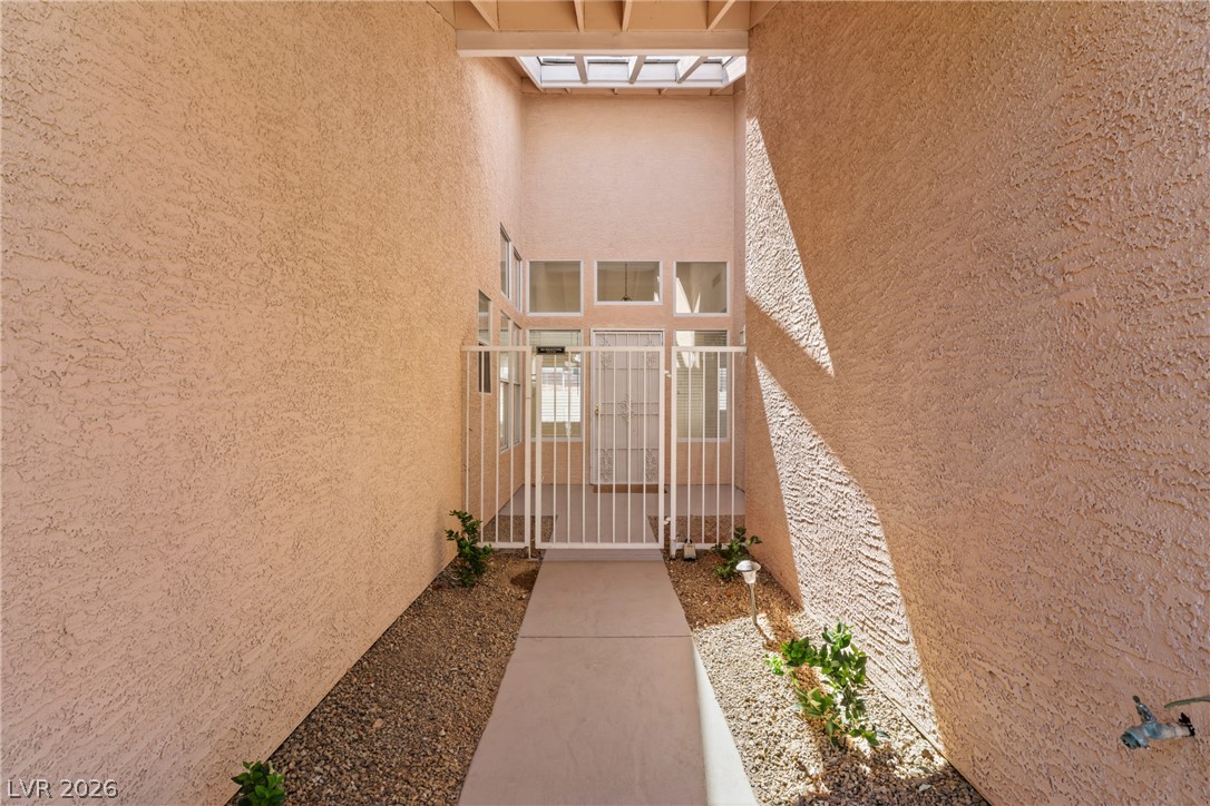 2087 Angel Falls Drive Property Photo 4