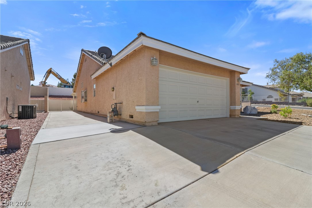 2087 Angel Falls Drive Property Photo 7