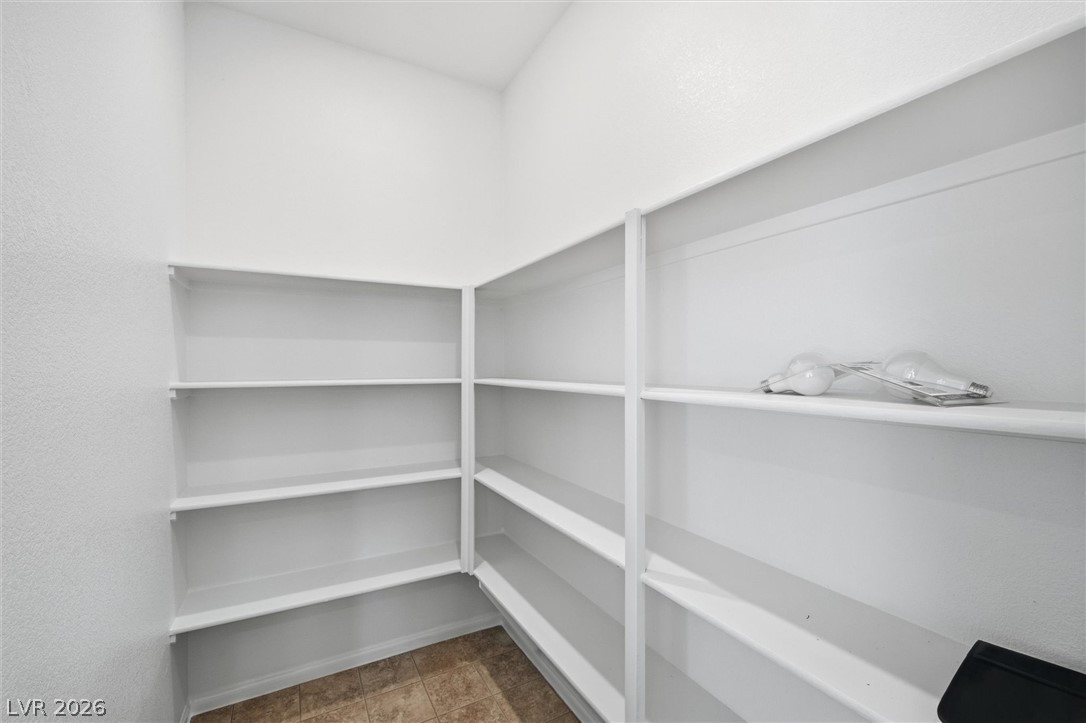6047 Castle Gardens Avenue Property Photo 11