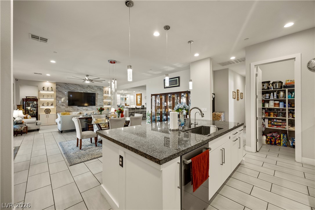 50 Garibaldi Way Property Photo 11