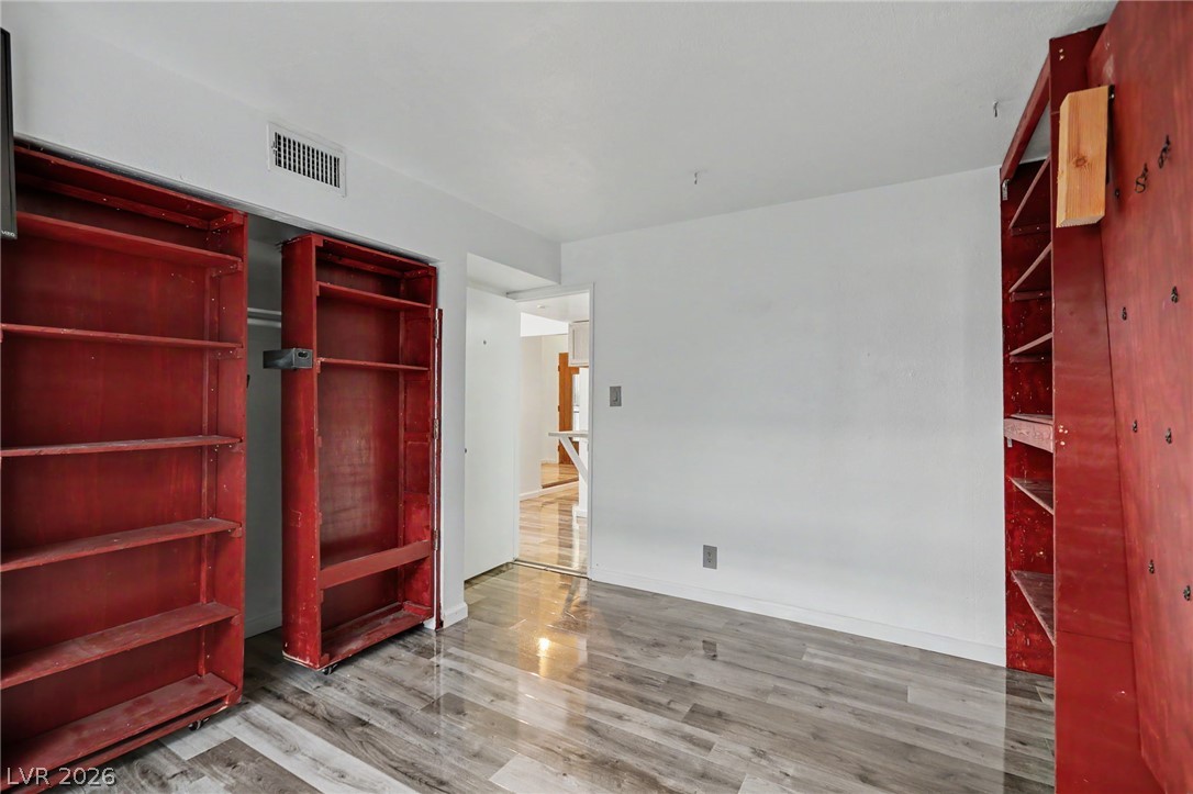 3753 Fairlawn Avenue Property Photo 14