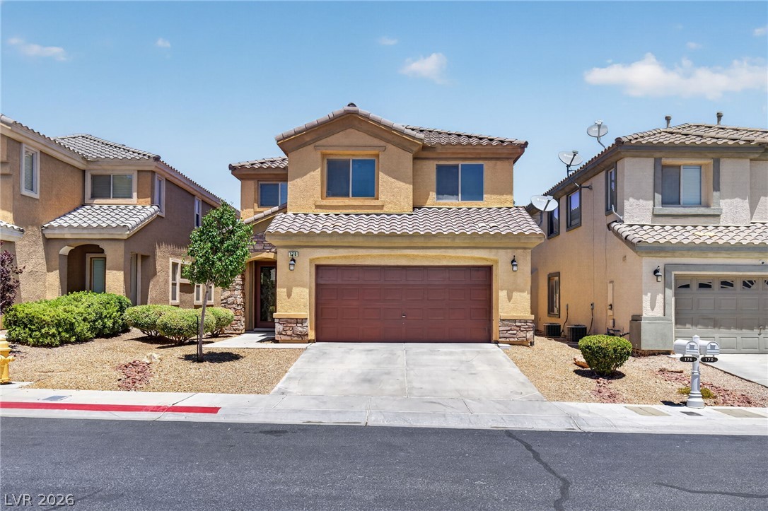 176 BROKEN PUTTER Way Property Photo 1