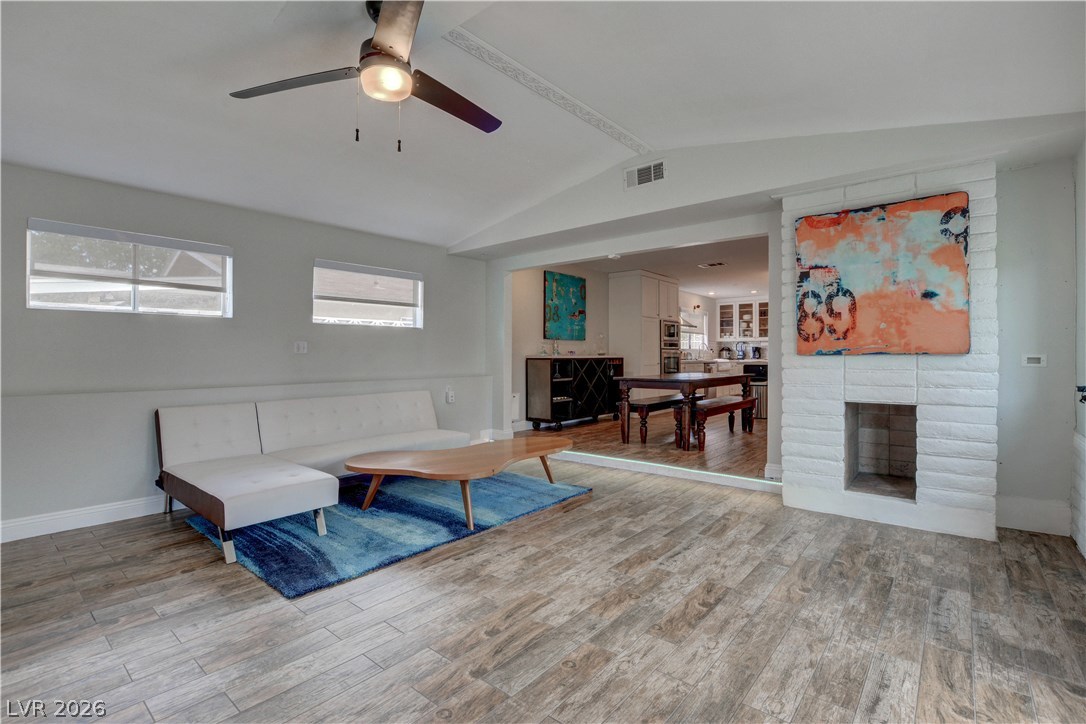 2822588 Property Photo 23