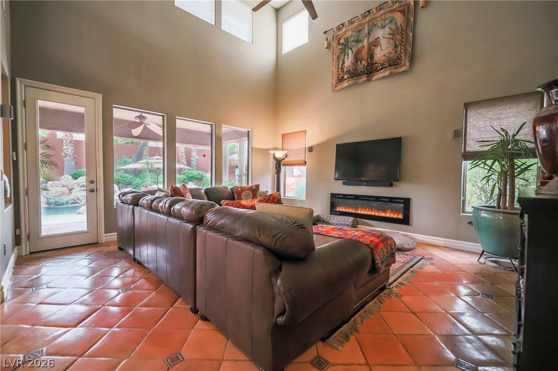363 Highland Hills Court Property Photo 20