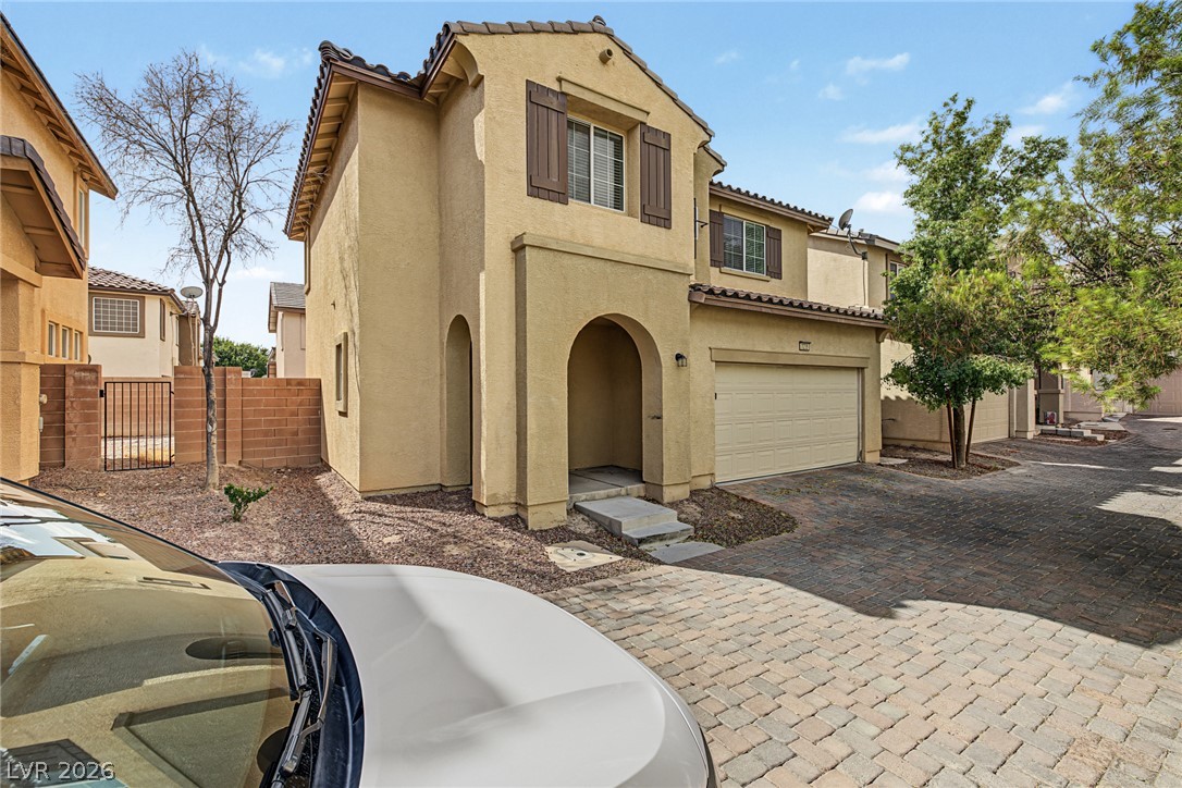 1239 Appaloosa Hills Avenue Property Photo 3