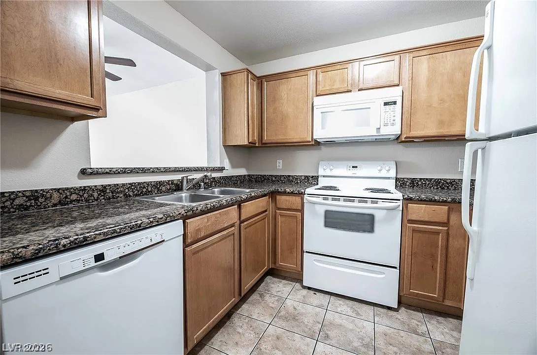 2130 Sealion Drive 207 Property Photo 2