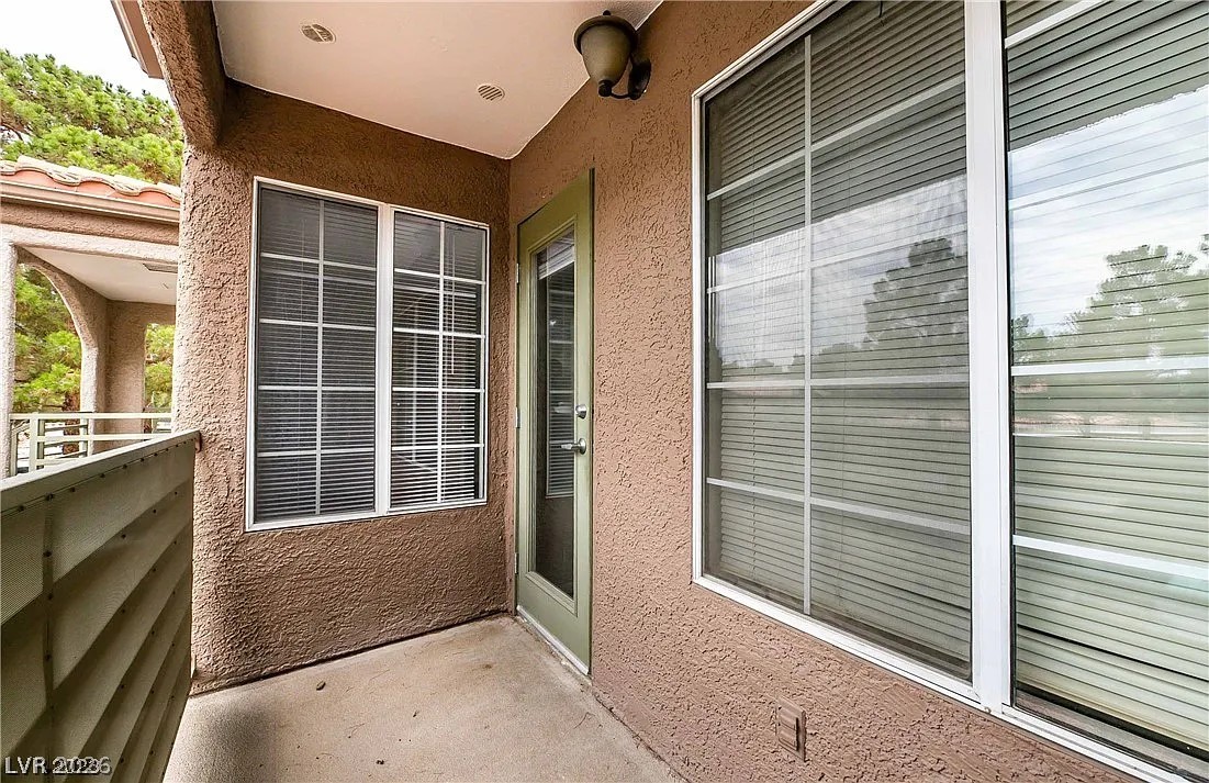 2130 Sealion Drive 207 Property Photo 8