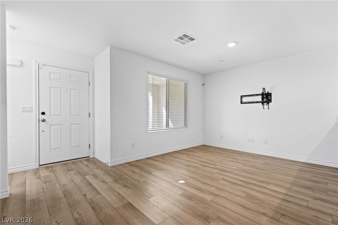 10773 Ditchburn Court Property Photo 8