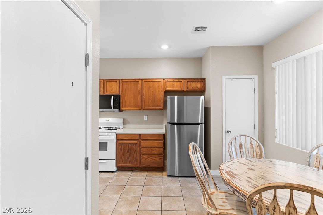 176 Almond Ridge Place Property Photo 7