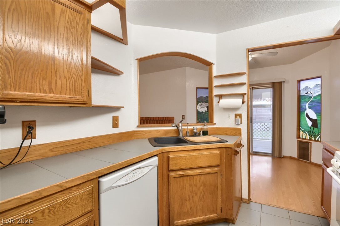 749 Tenderfoot Circle Property Photo 13