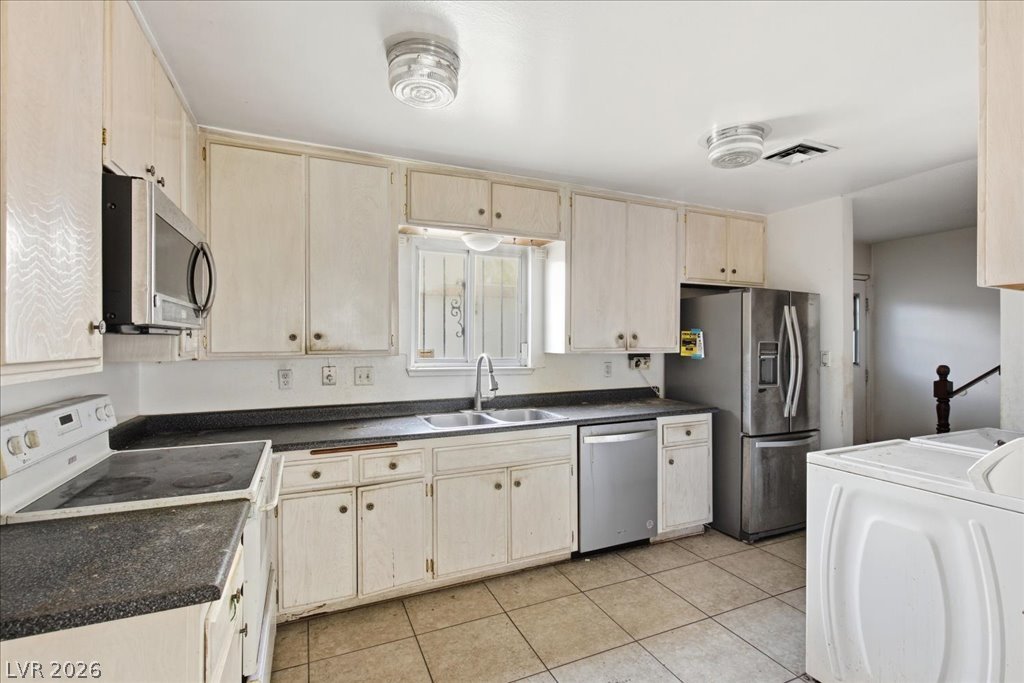 179 Greenbriar Townhouse Way Property Photo 3
