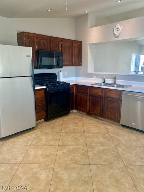 4810 Lone Vista Way Property Photo 3