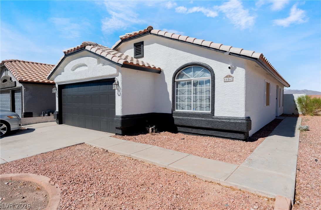 6656 Sierra Creek Lane Property Photo 4
