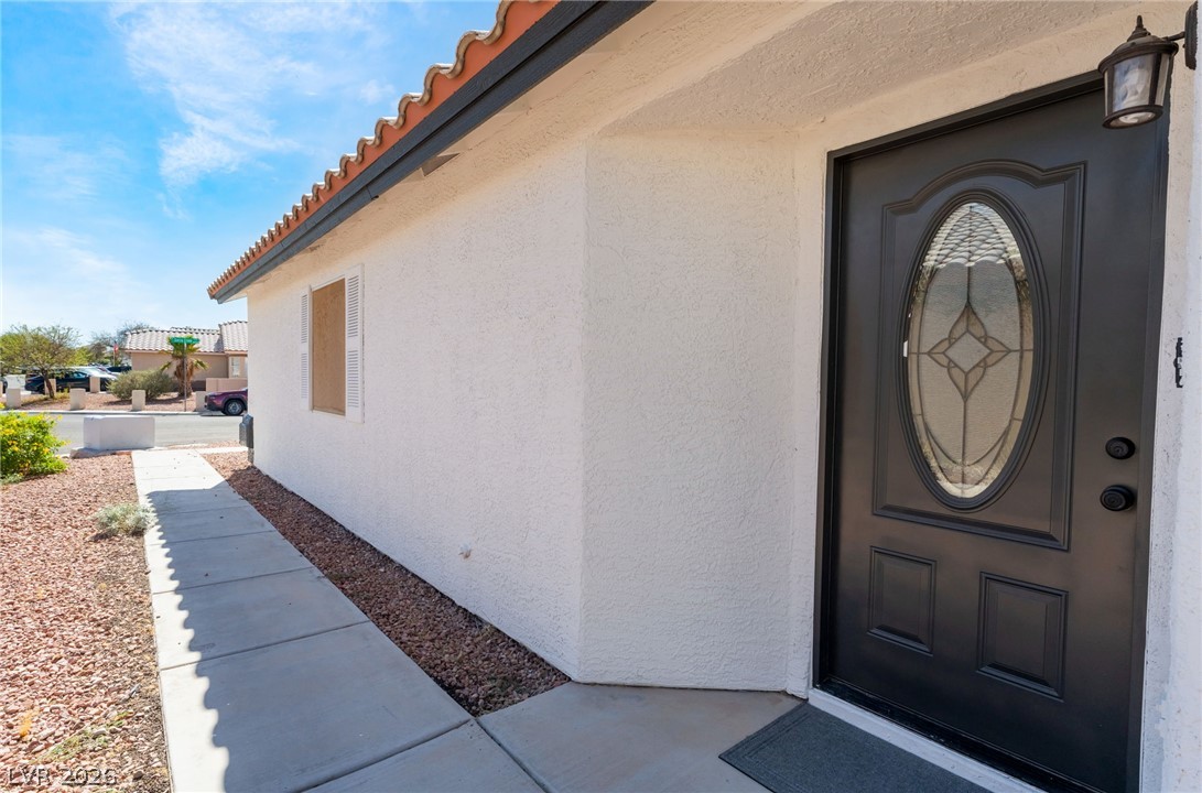 6656 Sierra Creek Lane Property Photo 5