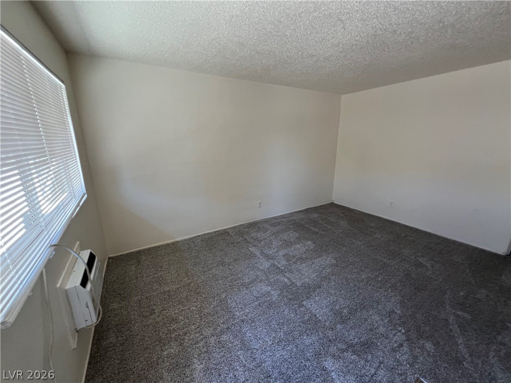 2300 Sunrise Avenue 6 Property Photo 3