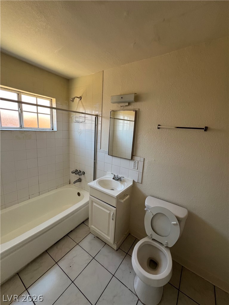 2300 Sunrise Avenue 6 Property Photo 5