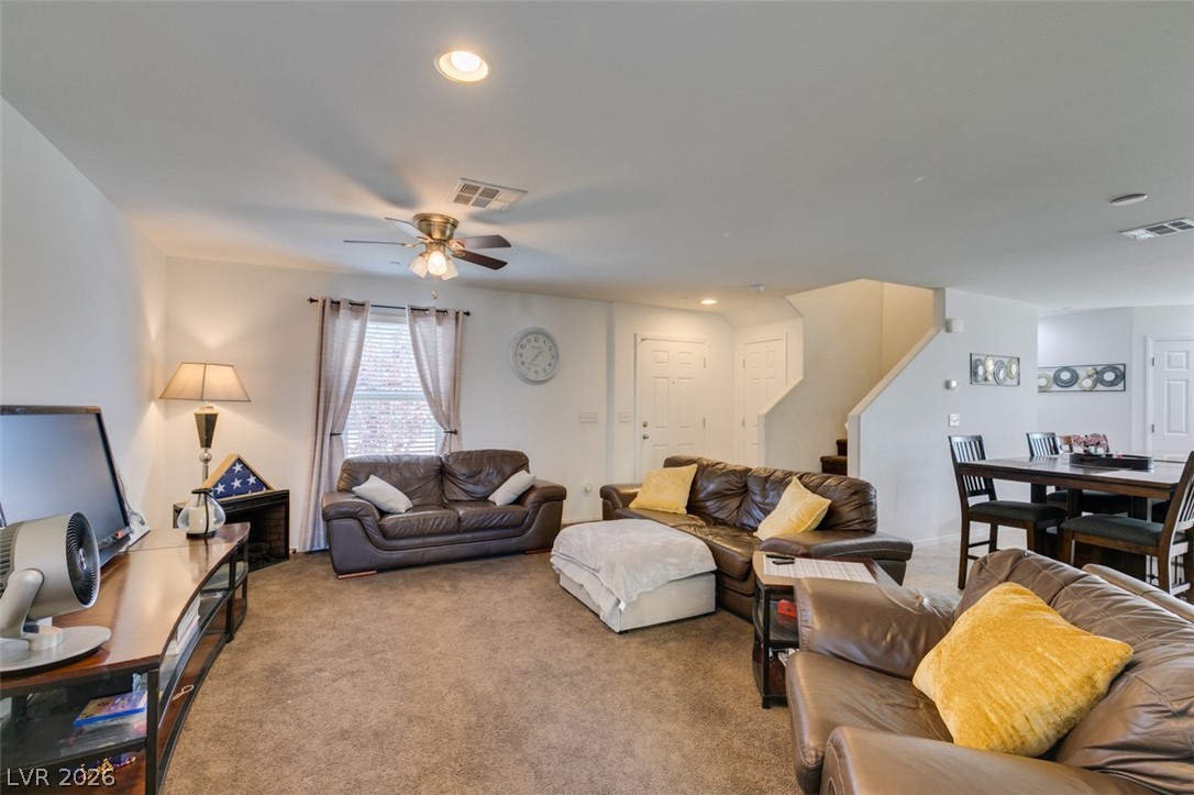 1029 Spotted Saddle Street Property Photo 13