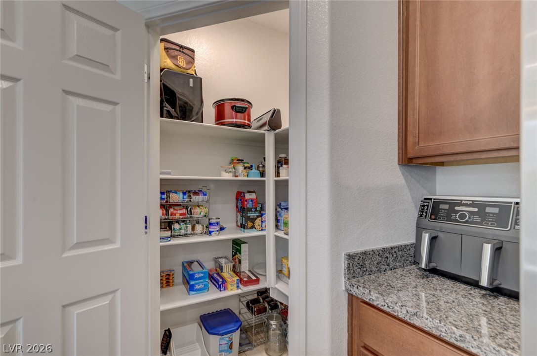 1372 Graphite Avenue Property Photo 16