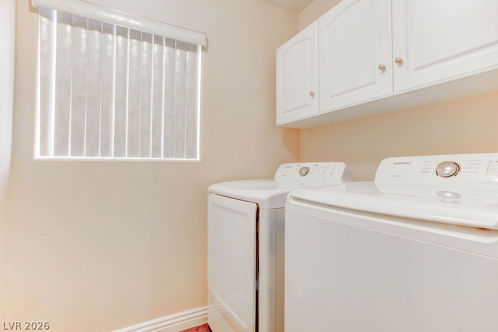 9304 Perennial Avenue Property Photo 7