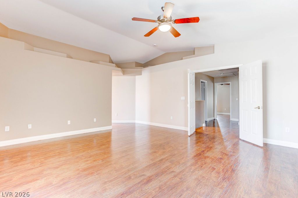 9304 Perennial Avenue Property Photo 12