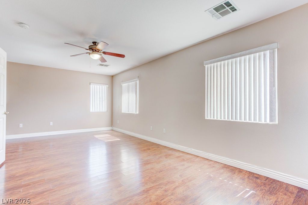 9304 Perennial Avenue Property Photo 13