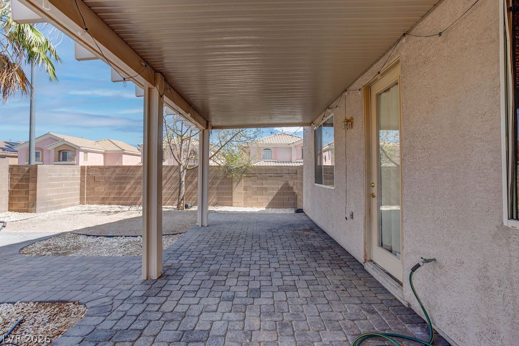 9304 Perennial Avenue Property Photo 18