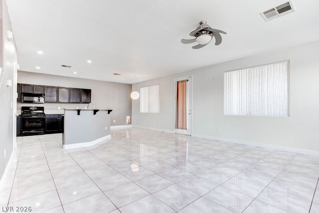 9304 Perennial Avenue Property Photo 29