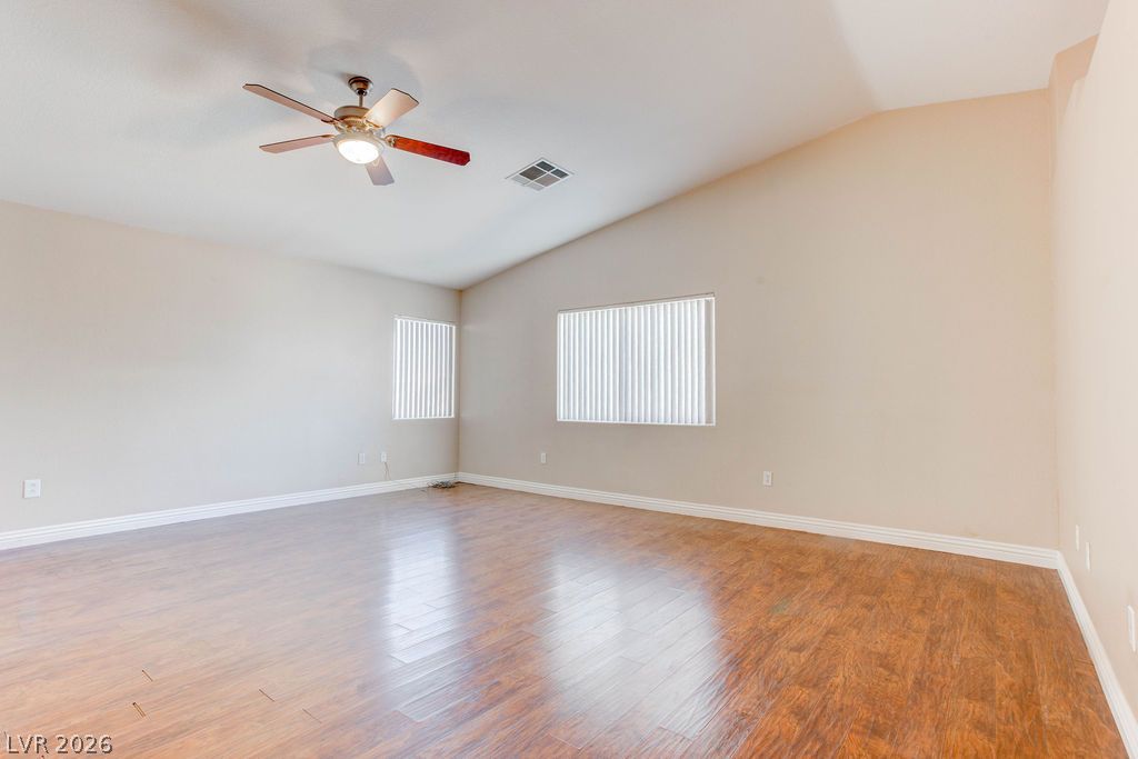 9304 Perennial Avenue Property Photo 31