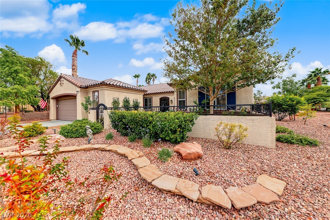 1646 Sebring Hills Drive Property Photo 2