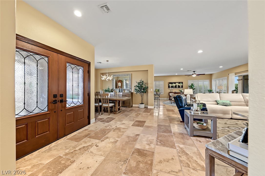 1646 Sebring Hills Drive Property Photo 6