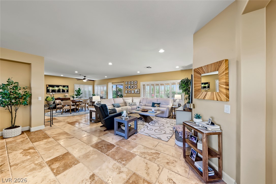 1646 Sebring Hills Drive Property Photo 7