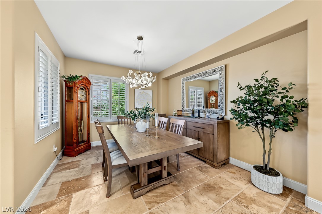 1646 Sebring Hills Drive Property Photo 12