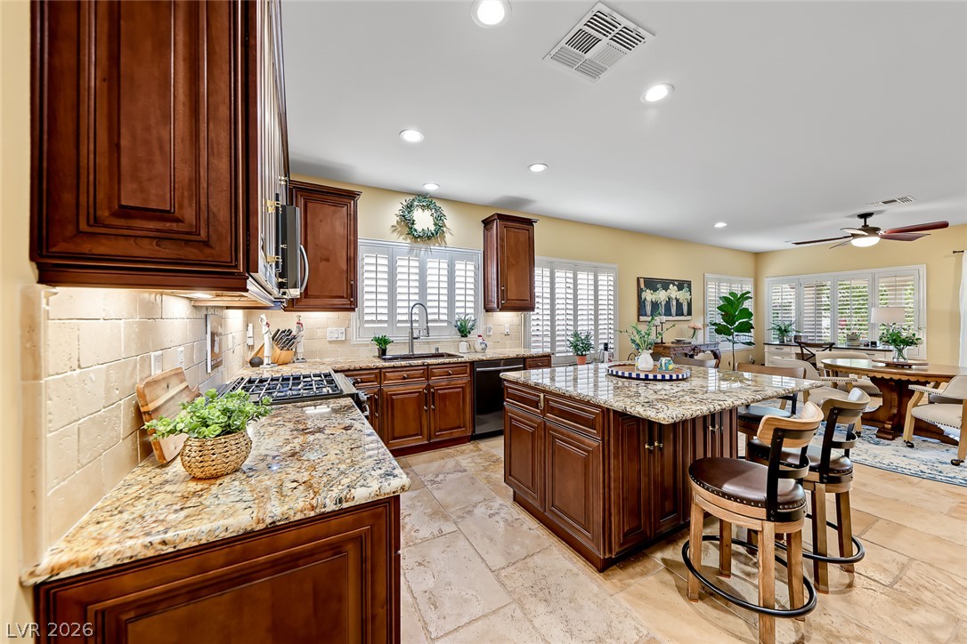 1646 Sebring Hills Drive Property Photo 15