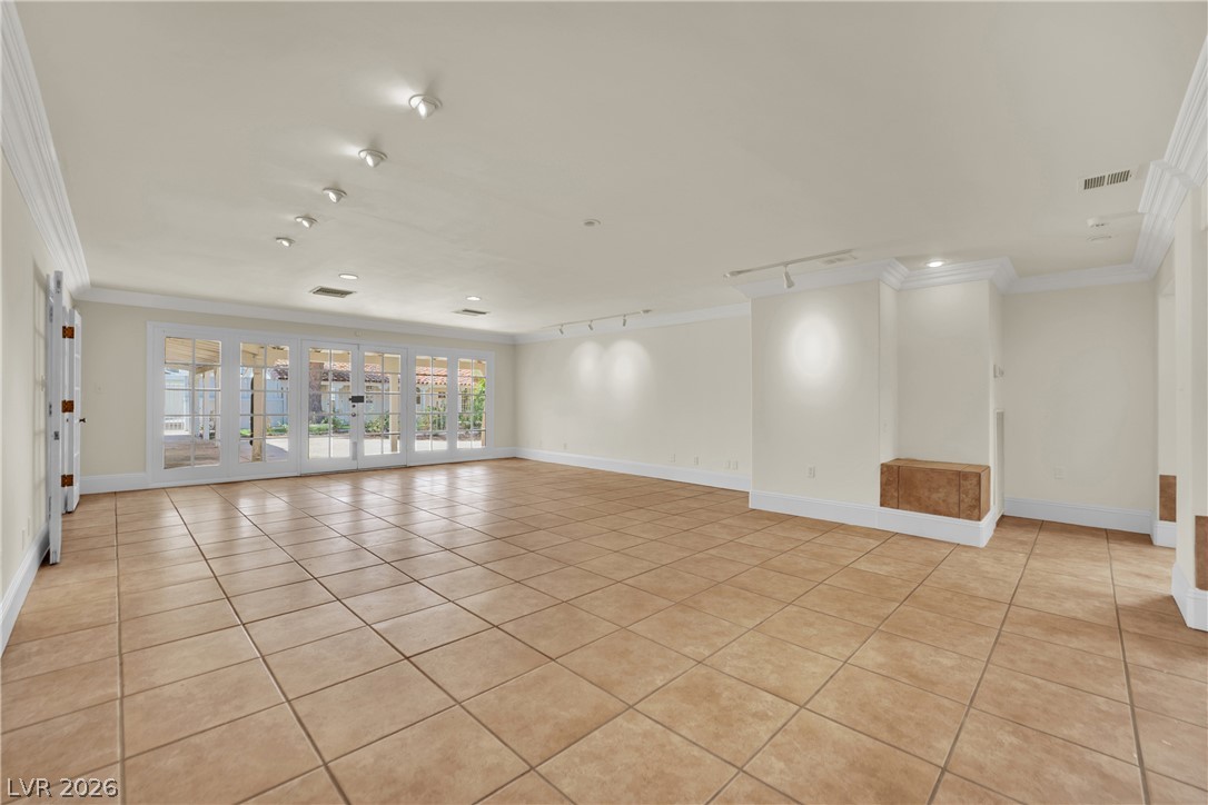 1250 Shadow Lane Property Photo 11