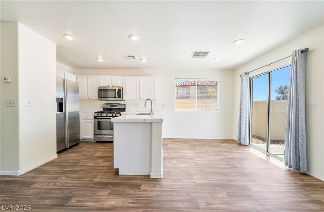 760 Sunrise Crossing Street Property Photo 8
