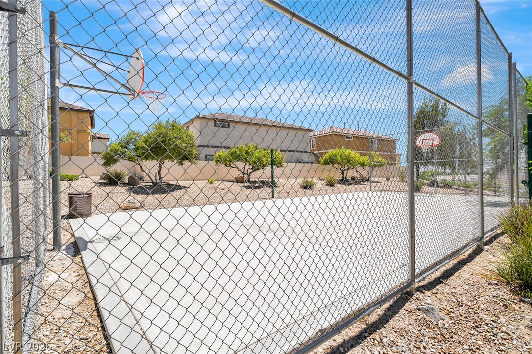 760 Sunrise Crossing Street Property Photo 33