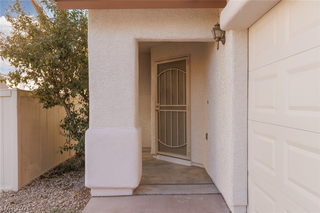 7880 Millbrookshire Way Property Photo 2