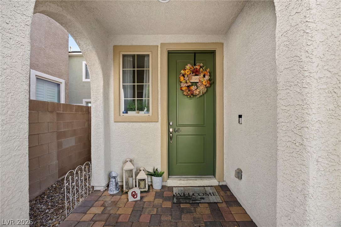 10195 Sunny Peak Court Property Photo 3