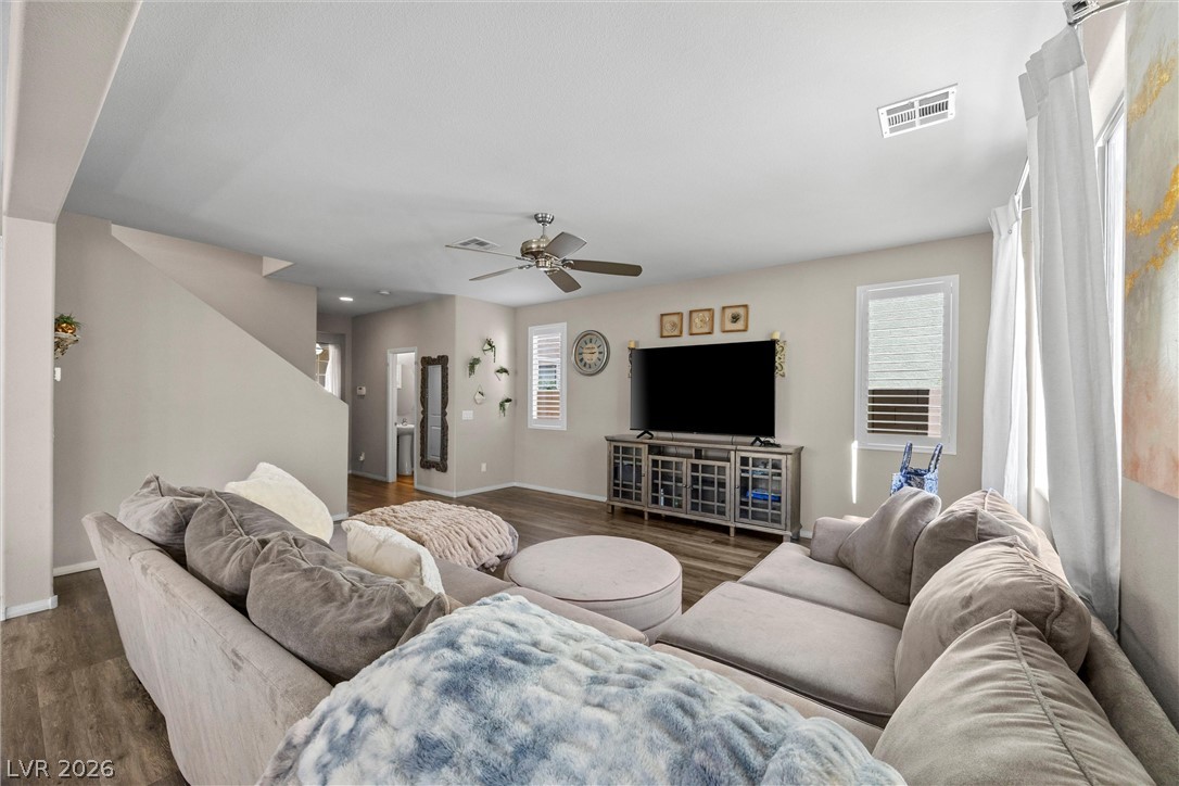 10195 Sunny Peak Court Property Photo 9