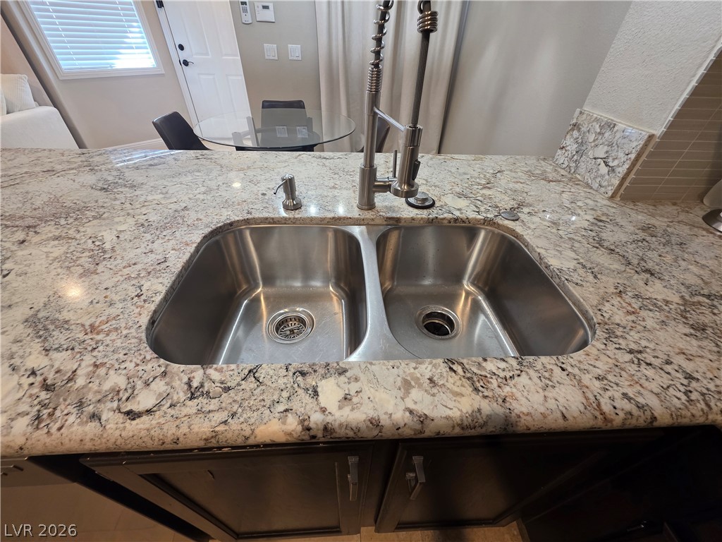 2822683 Property Photo 12