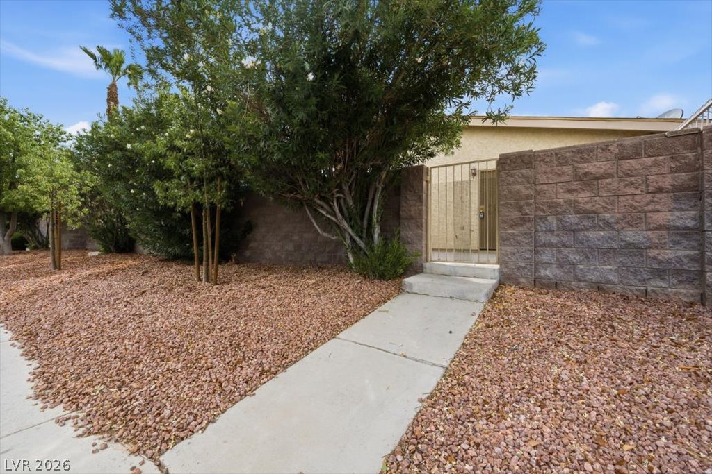 2261 Tall Pine Drive Property Photo 1